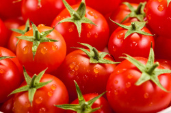 115209-stapel_tomaten